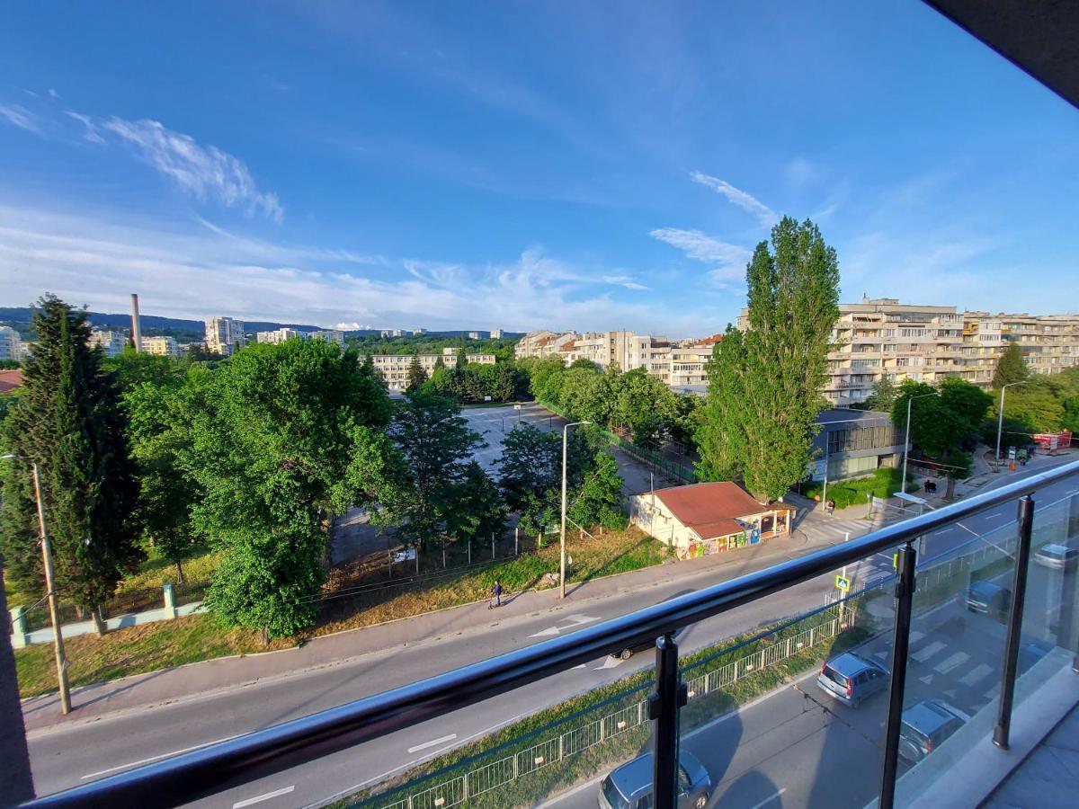 Grey Apartment Varna Exteriör bild